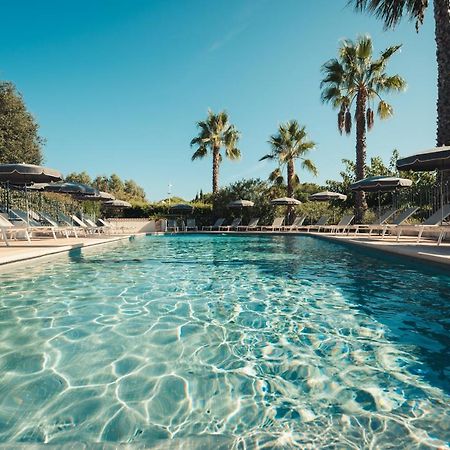 Van Der Valk Hotel Le Catalogne Сен-Агулф Екстериор снимка