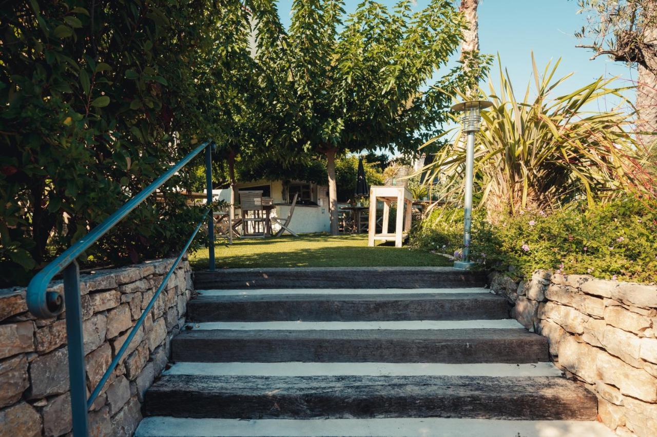 Van Der Valk Hotel Le Catalogne Сен-Агулф Екстериор снимка