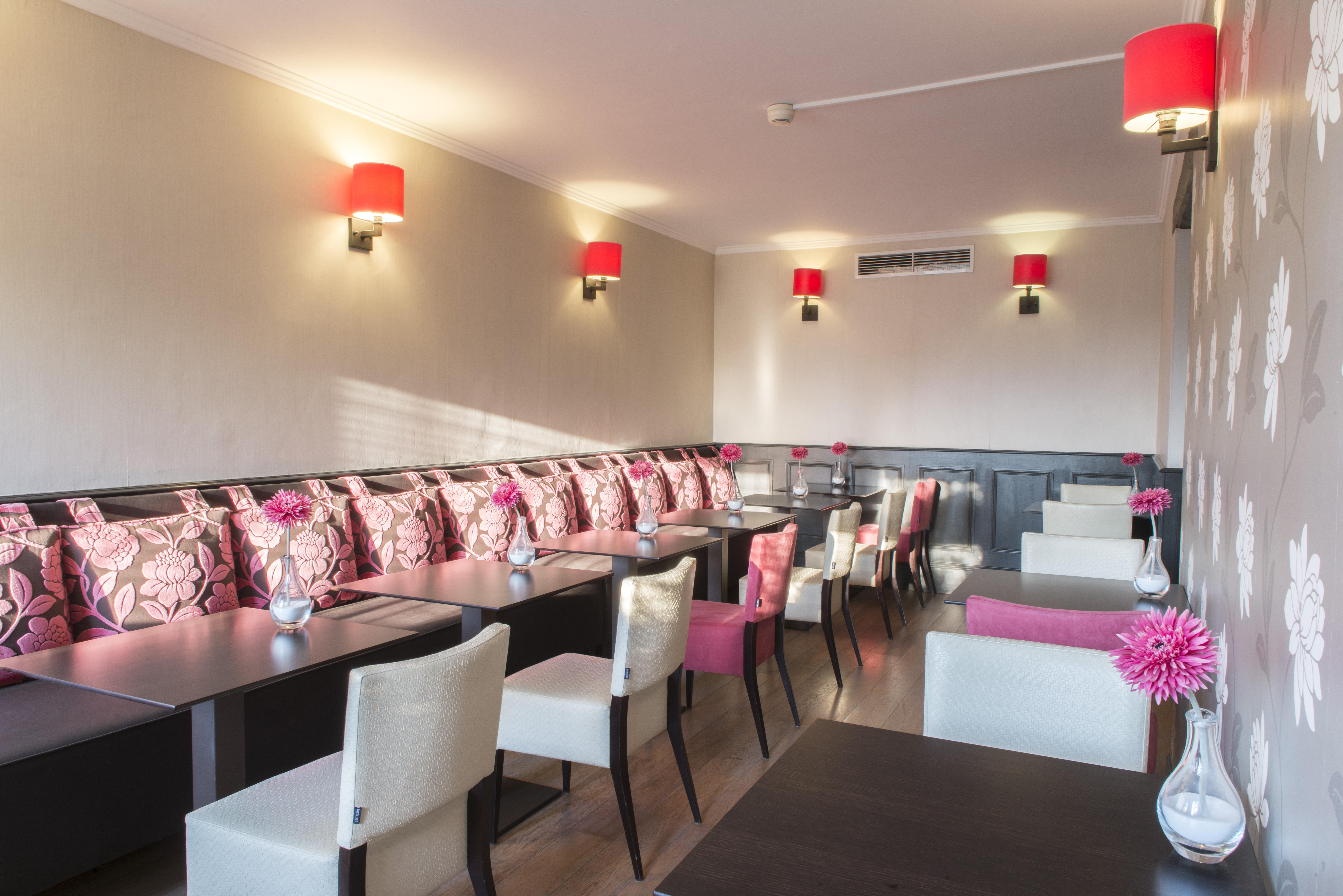 Van Der Valk Hotel Le Catalogne Сен-Агулф Екстериор снимка